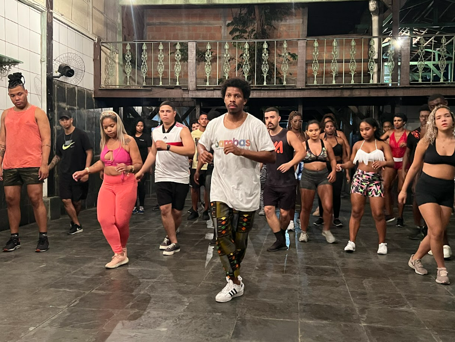 Aula de Samba no Pé com Yago Sensação — sede do ICAPRA